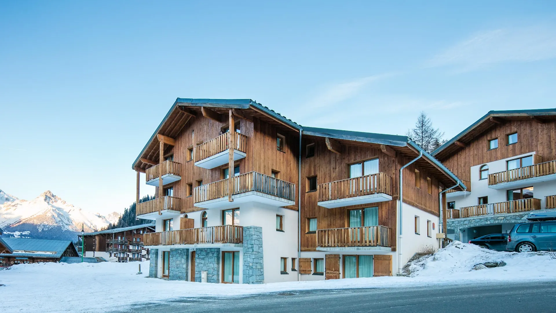 Residence Les Chalets De La Ramoure contacts
