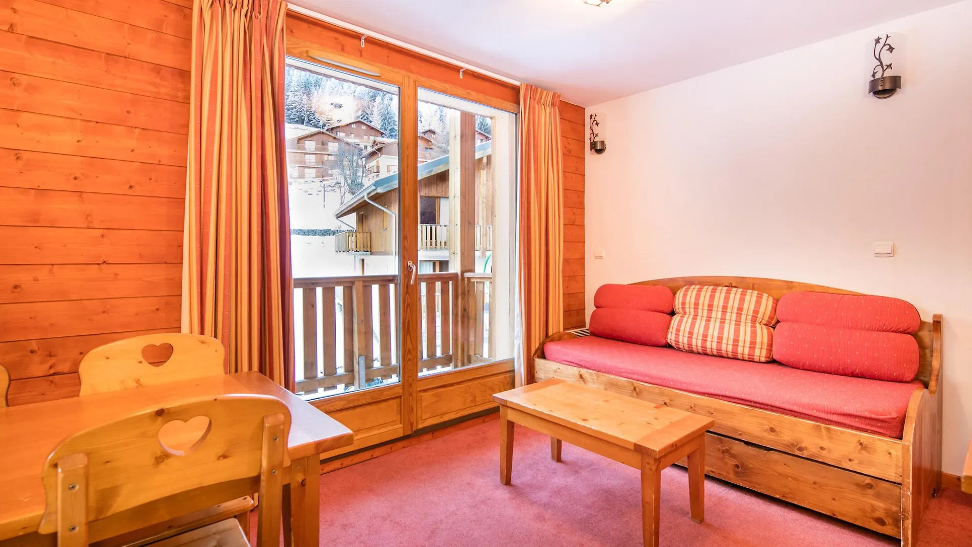 Hotel Residence Les Chalets De La Ramoure Valfrejus