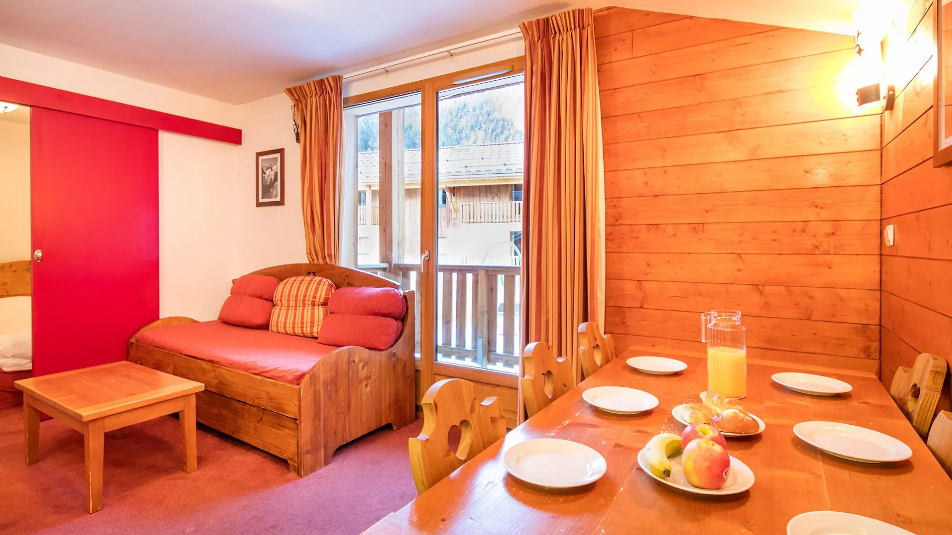 Residence Les Chalets De La Ramoure Valfrejus 3*,