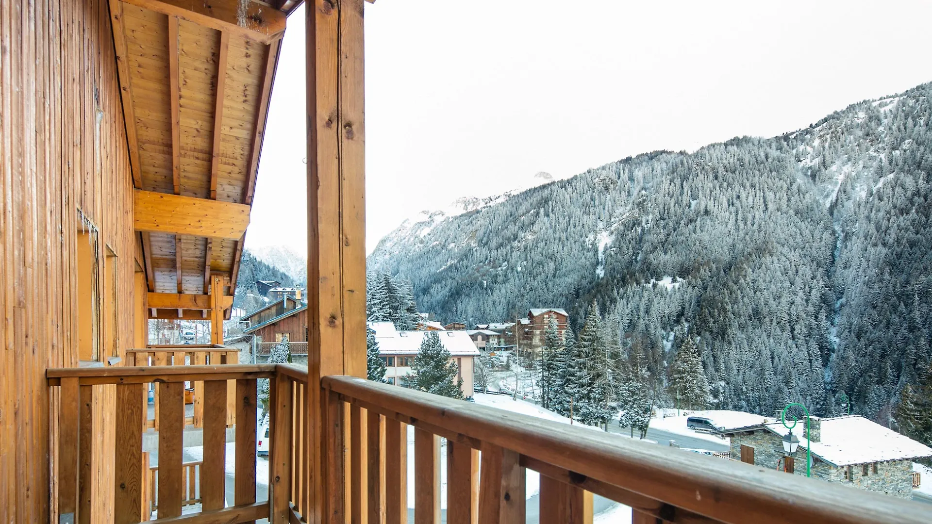 Residence Les Chalets De La Ramoure Valfrejus 3*,